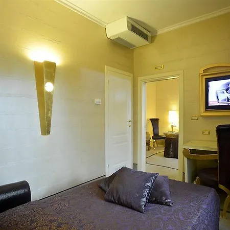 Zanhotel Tre Vecchi Готель