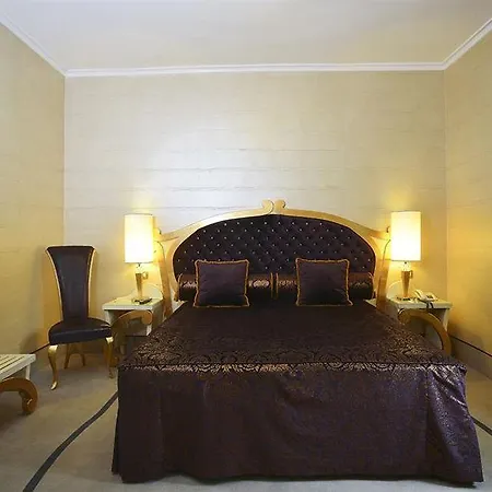 Готель Zanhotel Tre Vecchi