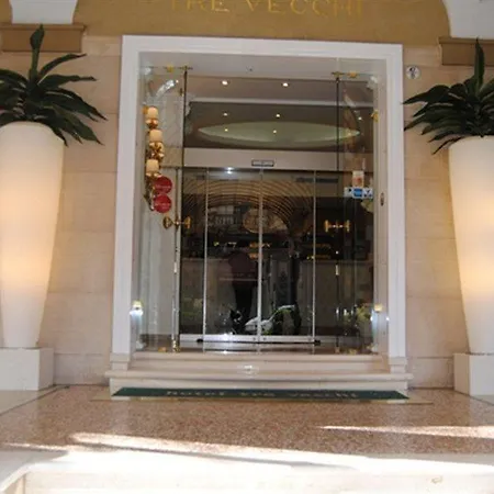 Готель Zanhotel Tre Vecchi 4*