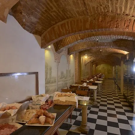 Zanhotel Tre Vecchi Готель 4*