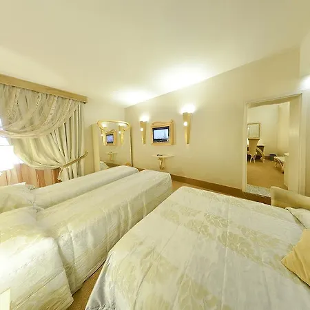 Zanhotel Tre Vecchi בולוניה