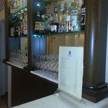 מלון Zanhotel Tre Vecchi